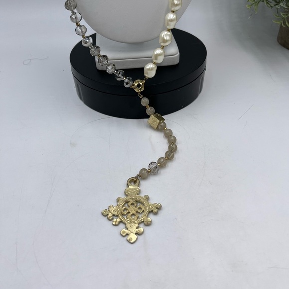 CHICOS Gold Tone Crystal Beads Rhinestone Cross Medallion Tassel Adj Necklace - Picture 3 of 16